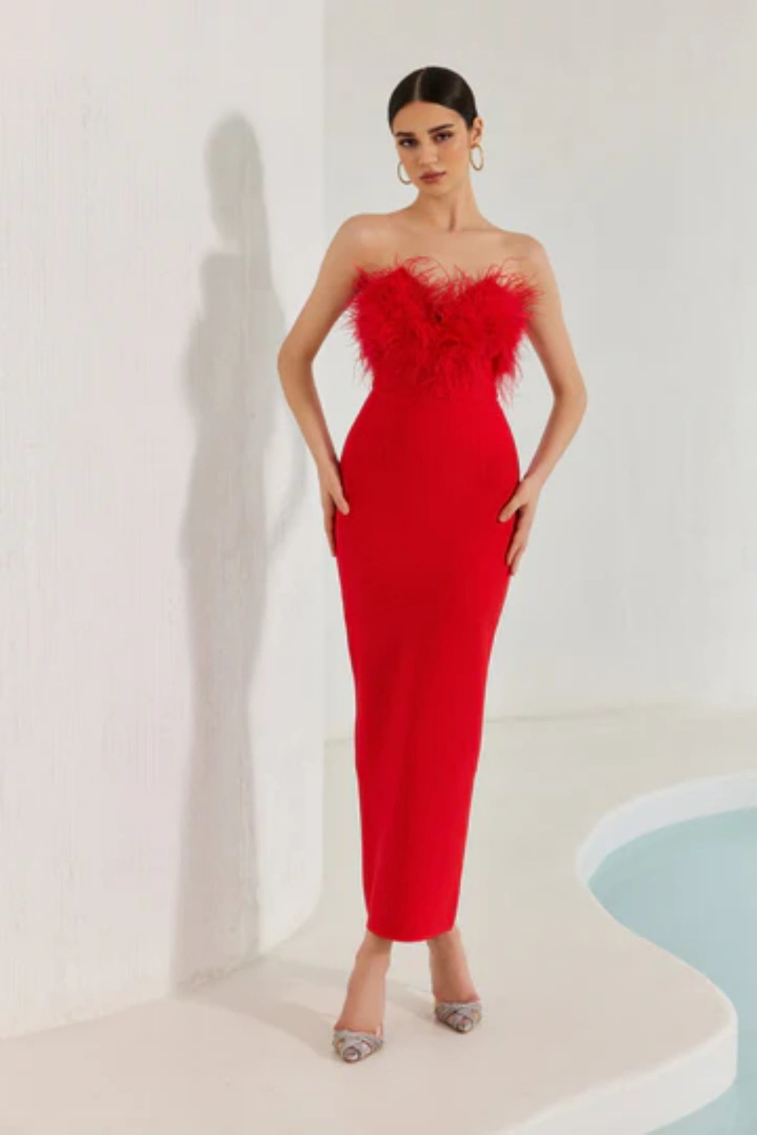 Archer Red Strapless Feather Bandage Evening Dress Secondary image