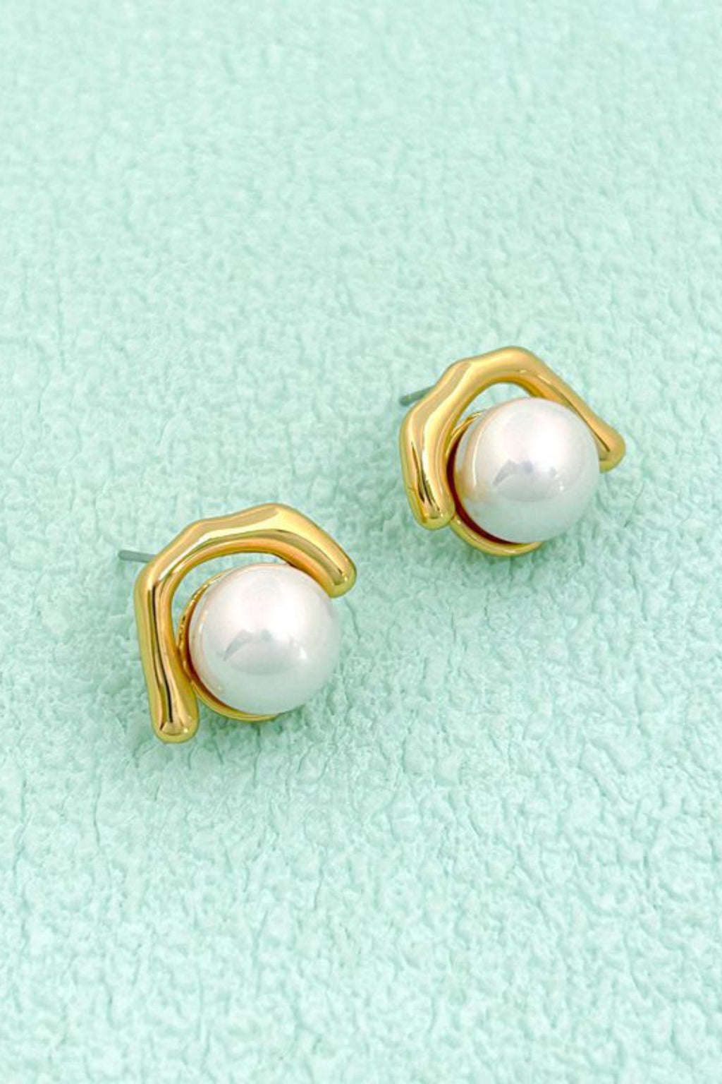 Jacova Geometric Pearl Stud Earrings In Gold