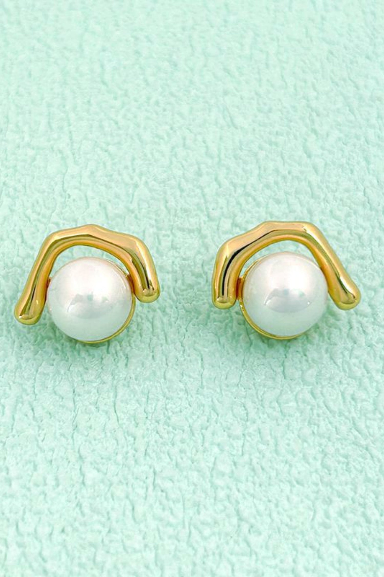 Jacova Geometric Pearl Stud Earrings In Gold Secondary image