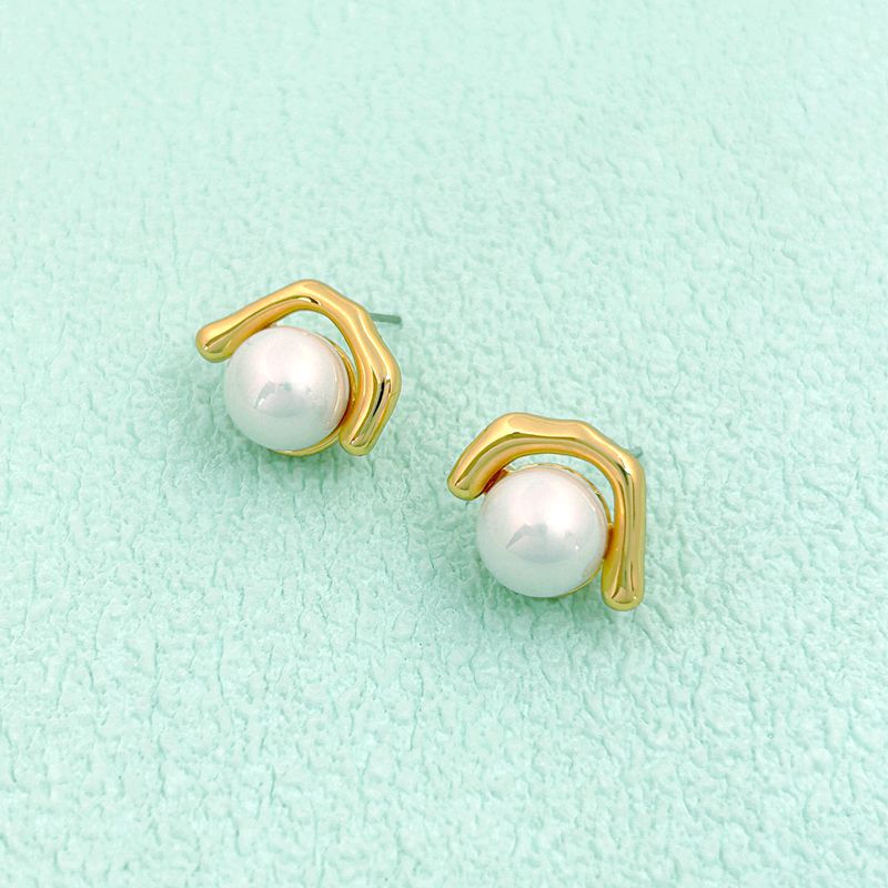 Jacova Geometric Pearl Stud Earrings In Gold